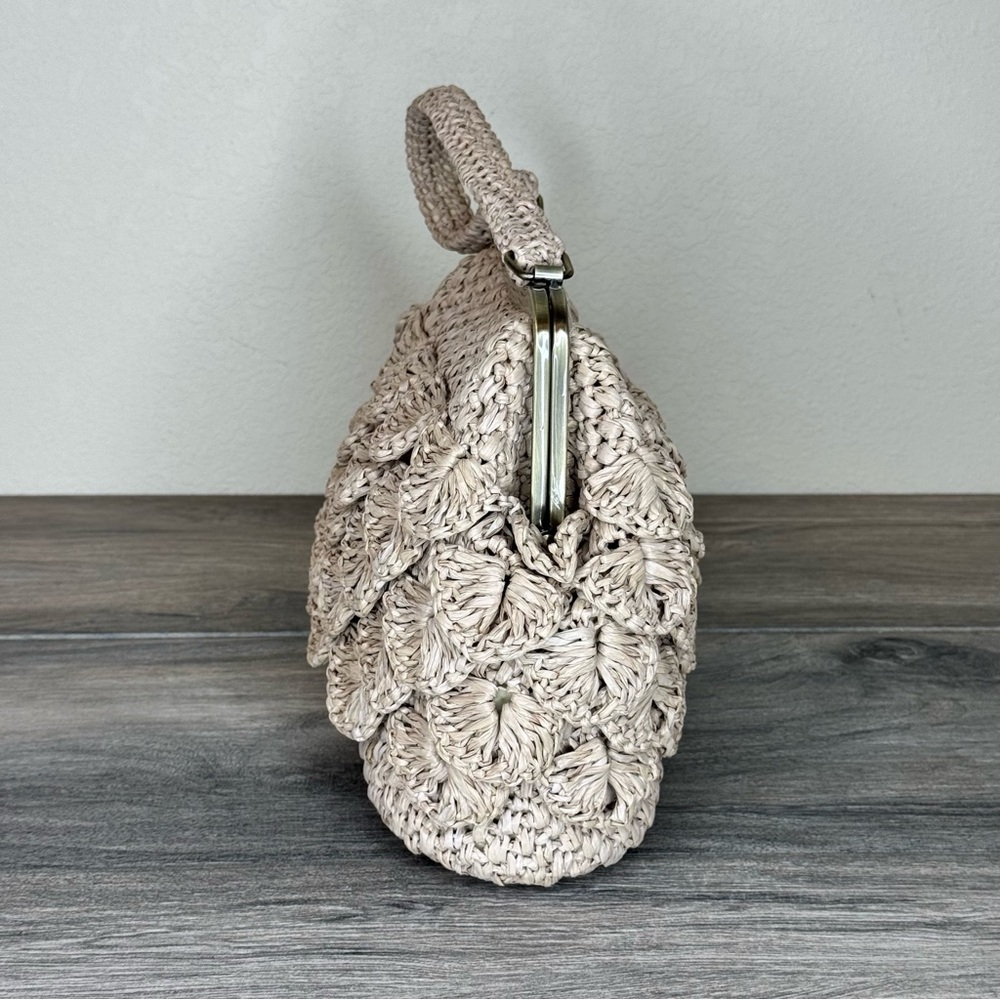 Patricia Nash Scalloped Raffia Collection Natural White Laureana Frame Satchel - Picture 4 of 16